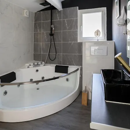 Jacuzzi Terrasse Centre Narbonne Apartment Exterior photo